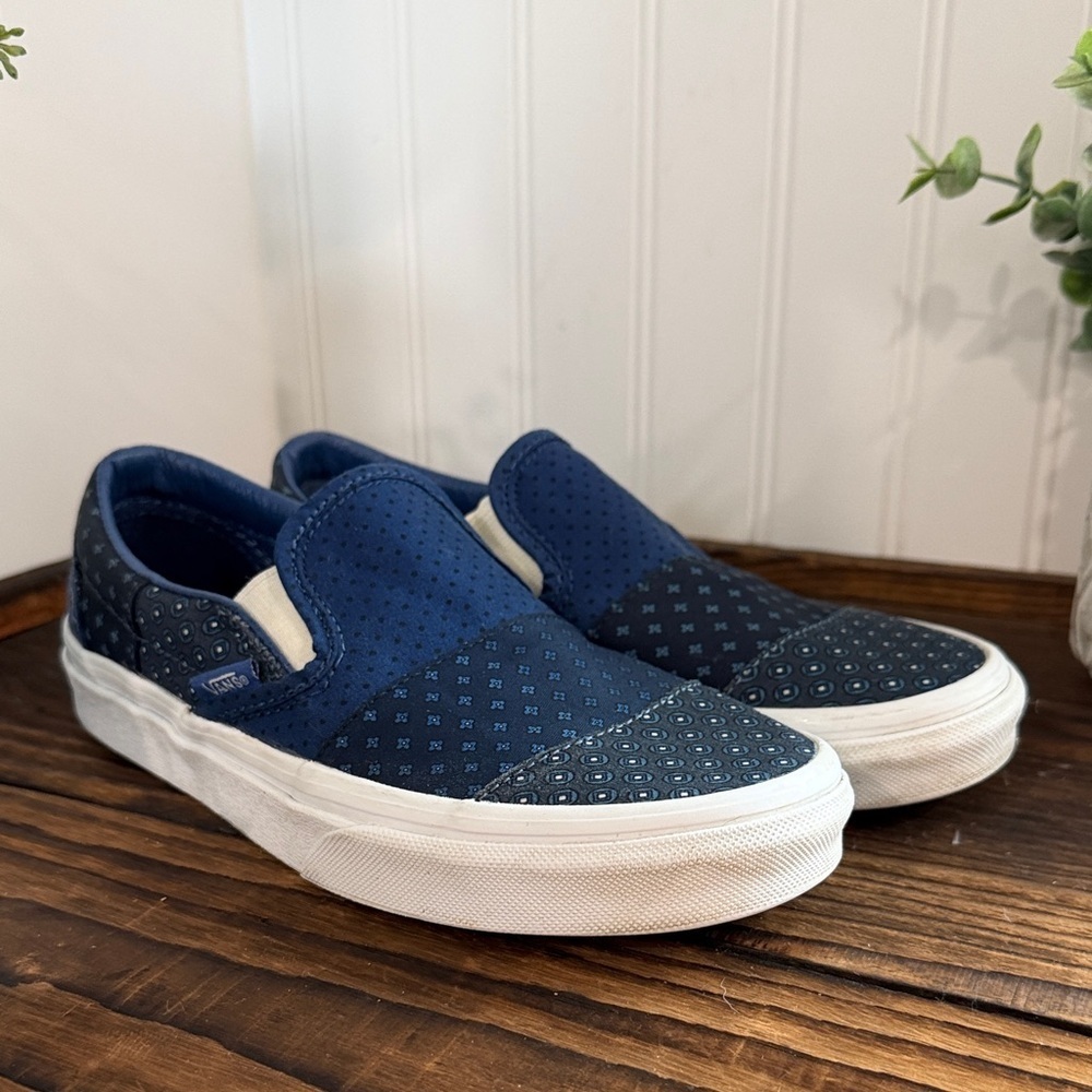 Vans Perfect Patchwork Navy and White Patterned Slip-On Sneakers Womens 6